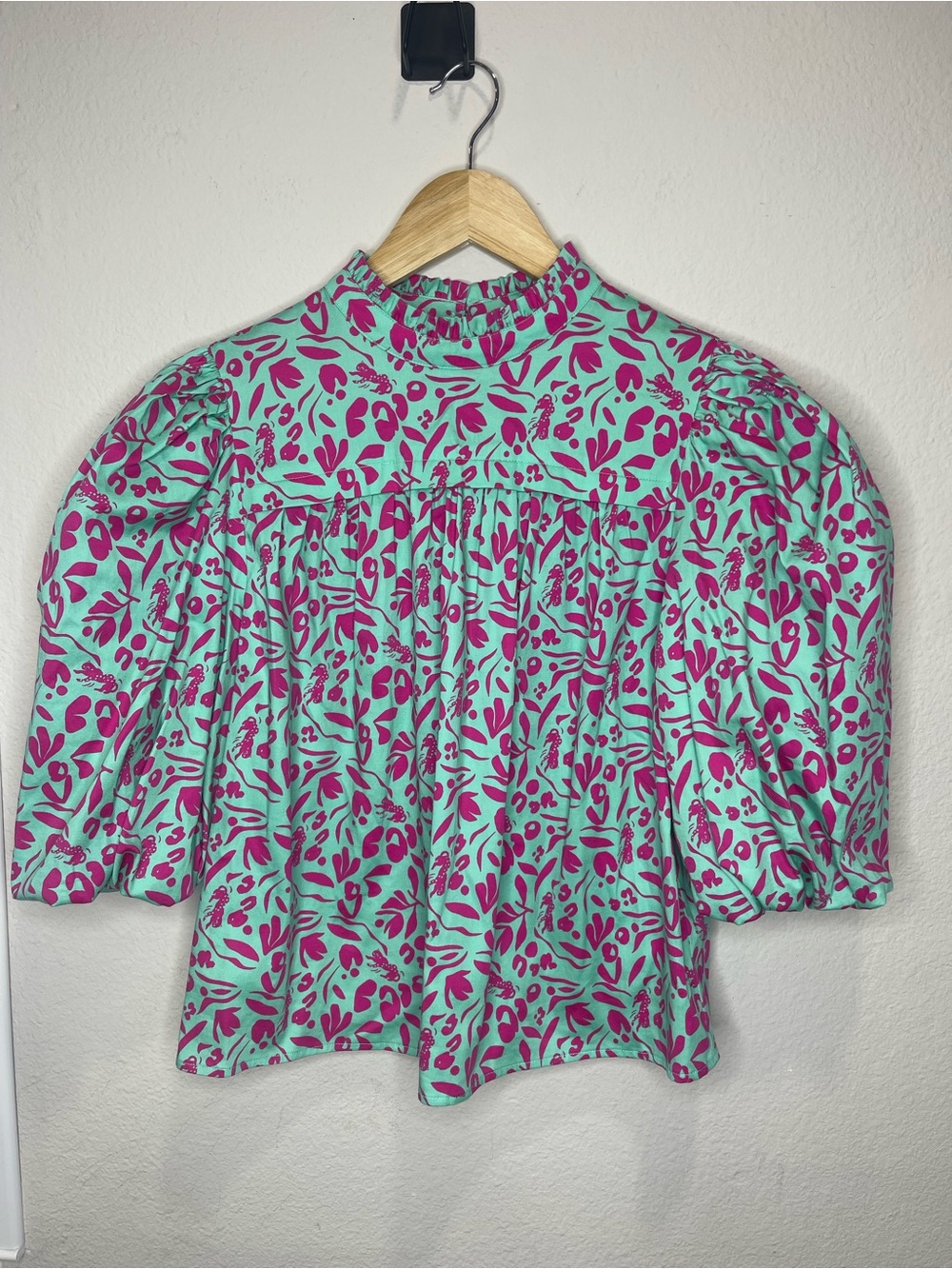 Alden Adair Preppy Puff-Sleeve Blouse